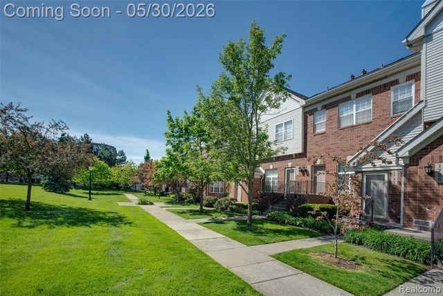 1727 Campau Farms Circle, Detroit, MI 48207