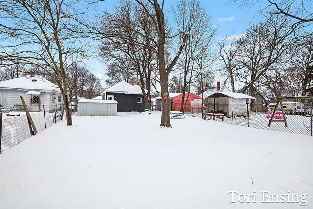 305 W Congress Street, Greenville, MI 48838