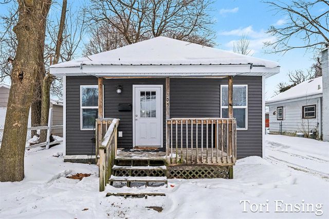 305 W Congress Street, Greenville, MI 48838