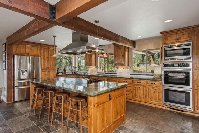 5361 Quail Hollow Ct, Pilot Hill, CA 95664