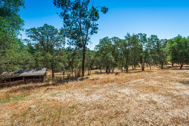 5361 Quail Hollow Ct, Pilot Hill, CA 95664