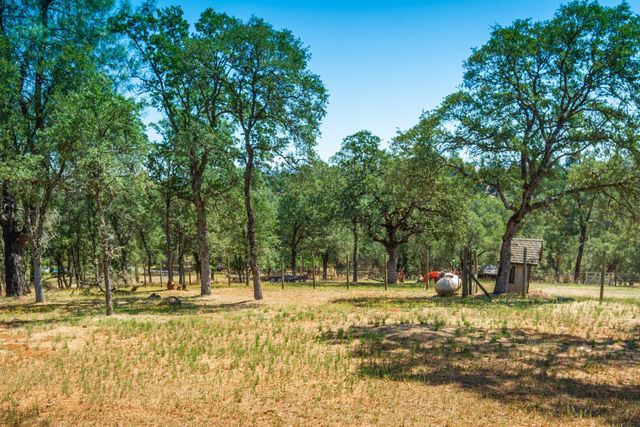 5361 Quail Hollow Ct, Pilot Hill, CA 95664