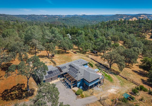 5361 Quail Hollow Ct, Pilot Hill, CA 95664