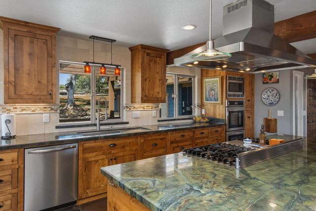 5361 Quail Hollow Ct, Pilot Hill, CA 95664