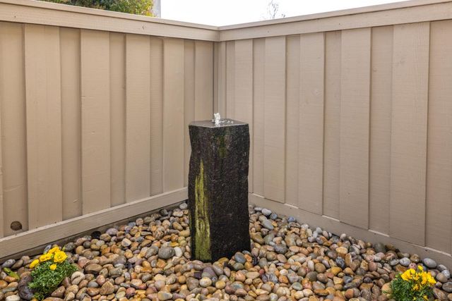 662 Draco Lane, Foster City, CA 94404