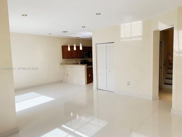8800 NW 97th Avenue 204, Doral, FL 33178