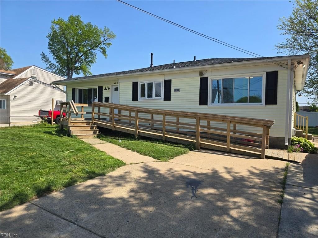 4833 Linshaw LN, Virginia Beach, VA 23455