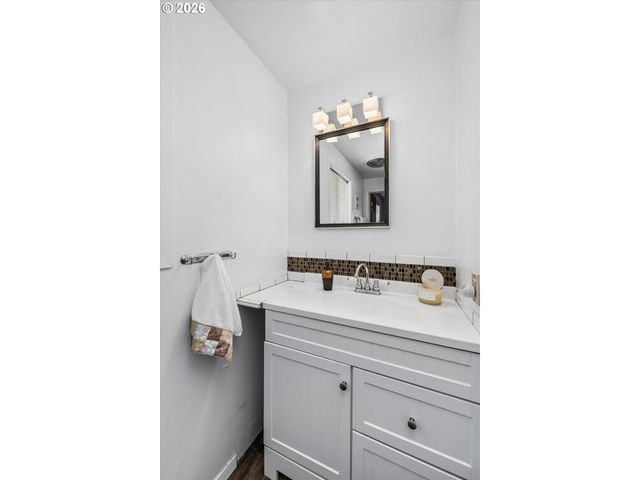1061 WAITE St, Eugene, OR 97402