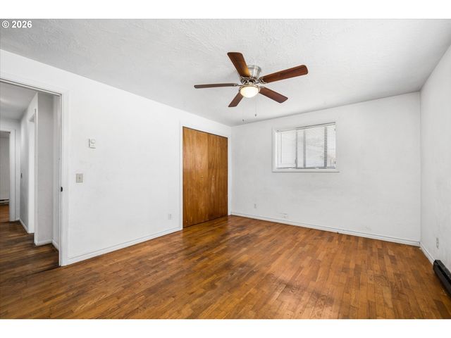 1061 WAITE St, Eugene, OR 97402