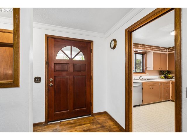 1061 WAITE St, Eugene, OR 97402