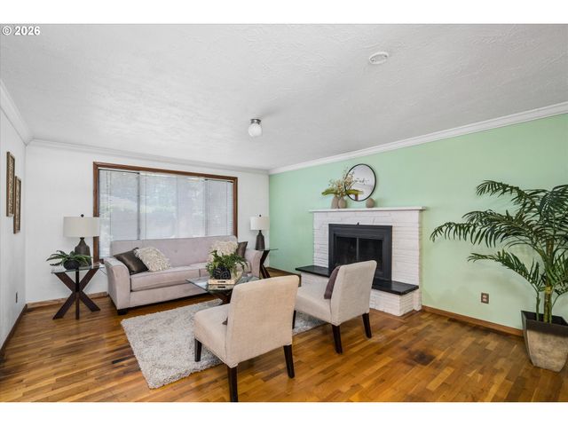 1061 WAITE St, Eugene, OR 97402