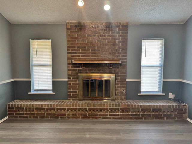 2613 NW Locksley LN, Lawton, OK 73505