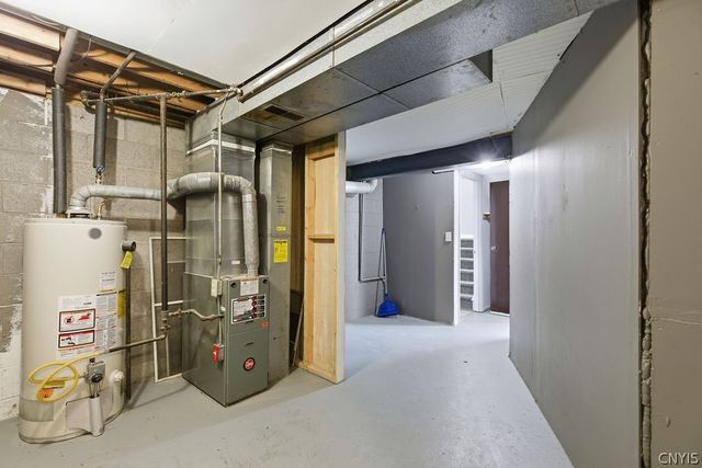 8385 Shallowcreek Road A, Clay, NY 13090