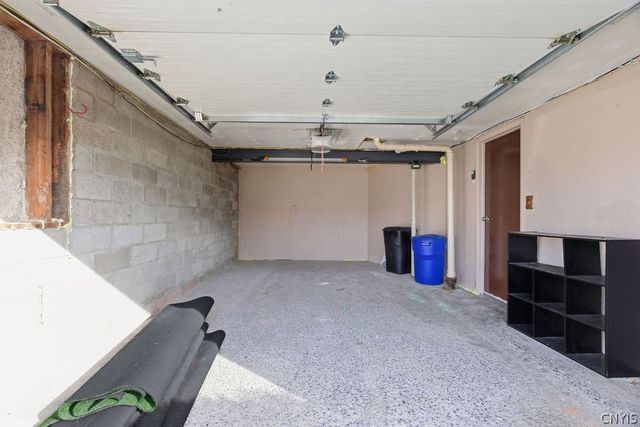 8385 Shallowcreek Road A, Clay, NY 13090