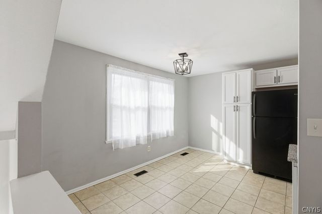 8385 Shallowcreek Road A, Clay, NY 13090