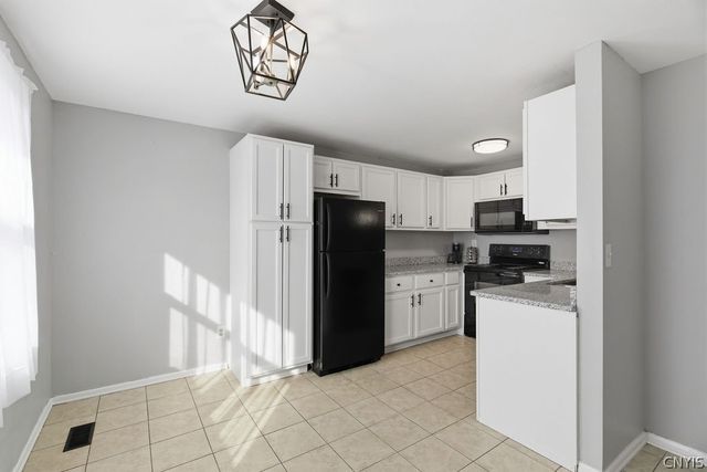 8385 Shallowcreek Road A, Clay, NY 13090