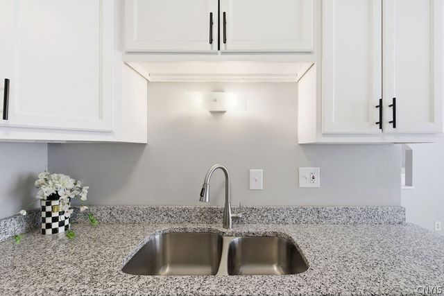 8385 Shallowcreek Road A, Clay, NY 13090