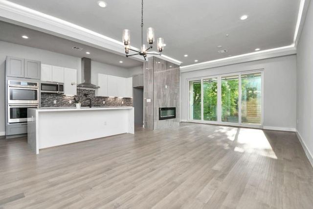 1320 Eberhard Street, Houston, TX 77019