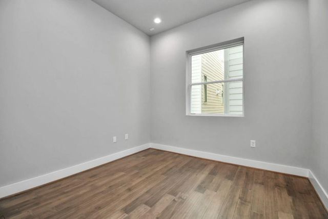 1320 Eberhard Street, Houston, TX 77019