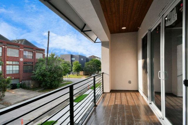 1320 Eberhard Street, Houston, TX 77019