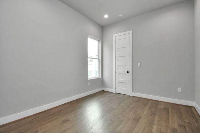 1320 Eberhard Street, Houston, TX 77019