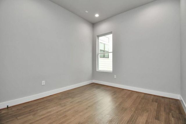 1320 Eberhard Street, Houston, TX 77019