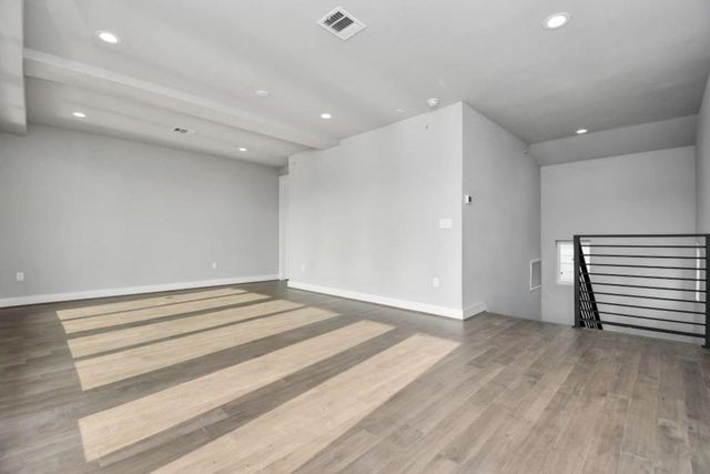 1320 Eberhard Street, Houston, TX 77019