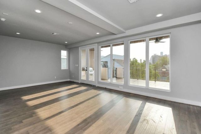 1320 Eberhard Street, Houston, TX 77019