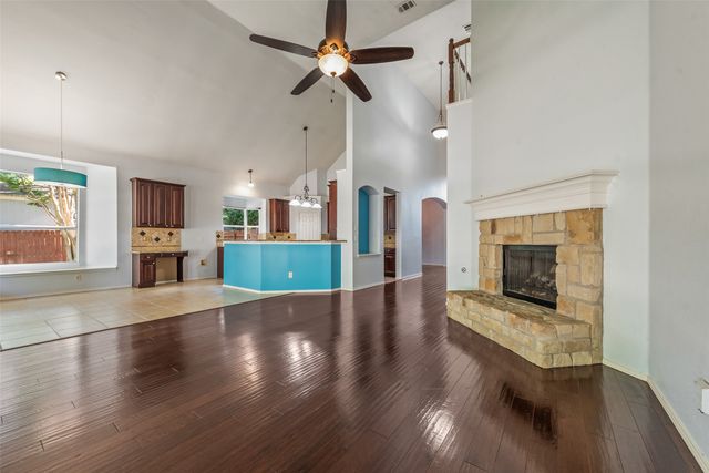 7921 Stansfield Drive, Fort Worth, TX 76137