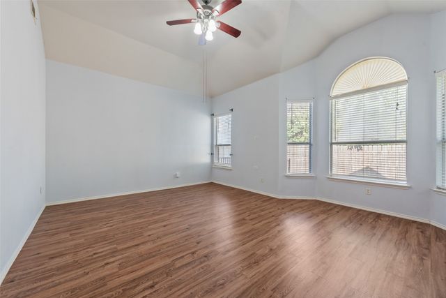 7921 Stansfield Drive, Fort Worth, TX 76137