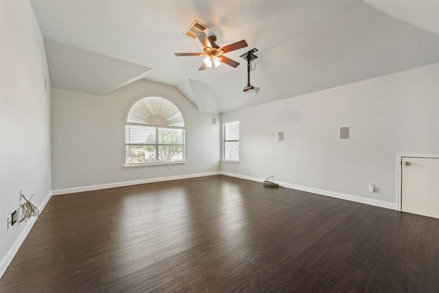 7921 Stansfield Drive, Fort Worth, TX 76137