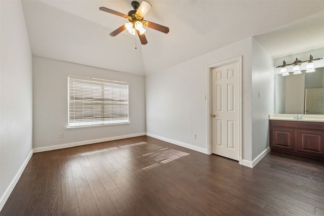 7921 Stansfield Drive, Fort Worth, TX 76137