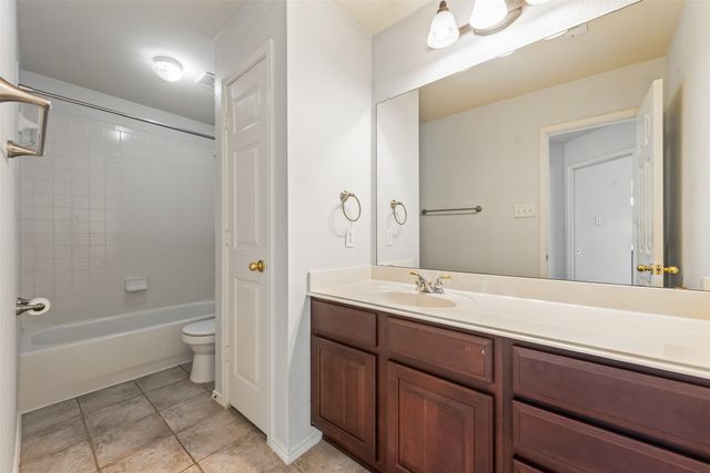 7921 Stansfield Drive, Fort Worth, TX 76137