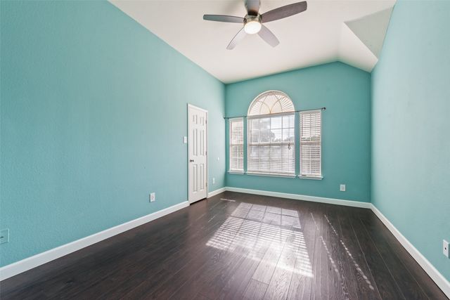 7921 Stansfield Drive, Fort Worth, TX 76137