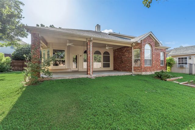 7921 Stansfield Drive, Fort Worth, TX 76137