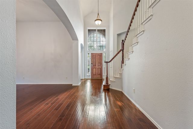 7921 Stansfield Drive, Fort Worth, TX 76137