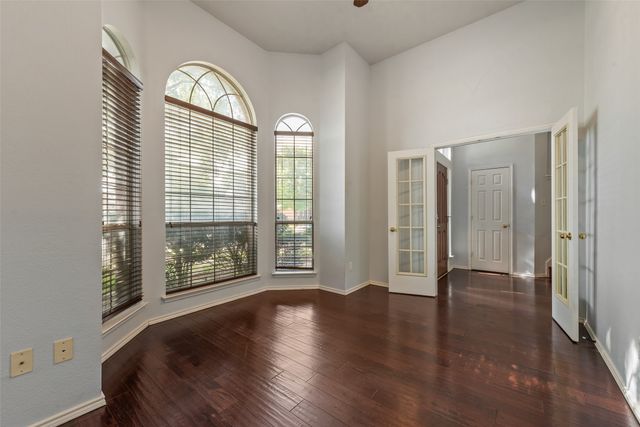7921 Stansfield Drive, Fort Worth, TX 76137