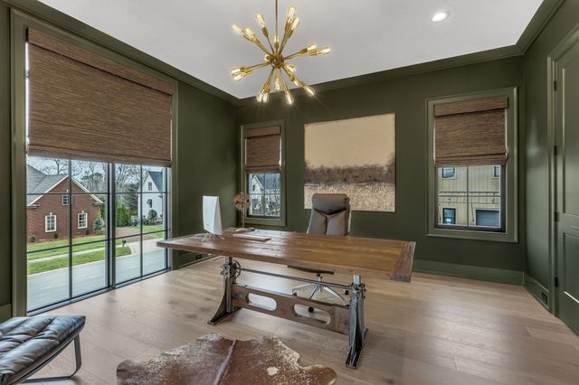 7060 Lanceleaf Dr, College Grove, TN 37046