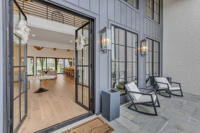 7060 Lanceleaf Dr, College Grove, TN 37046