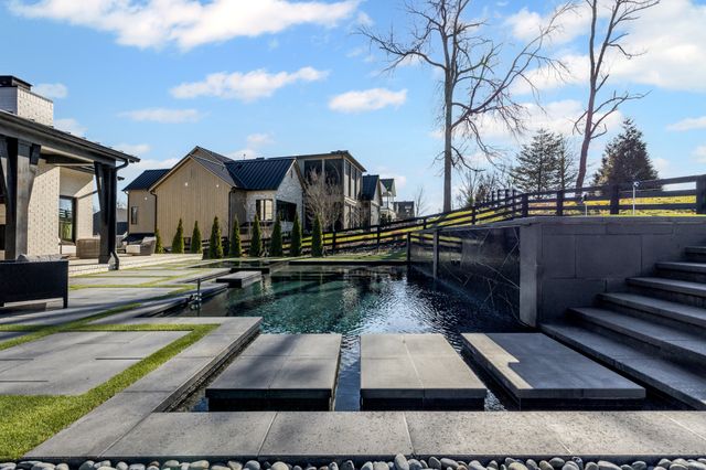 7060 Lanceleaf Dr, College Grove, TN 37046