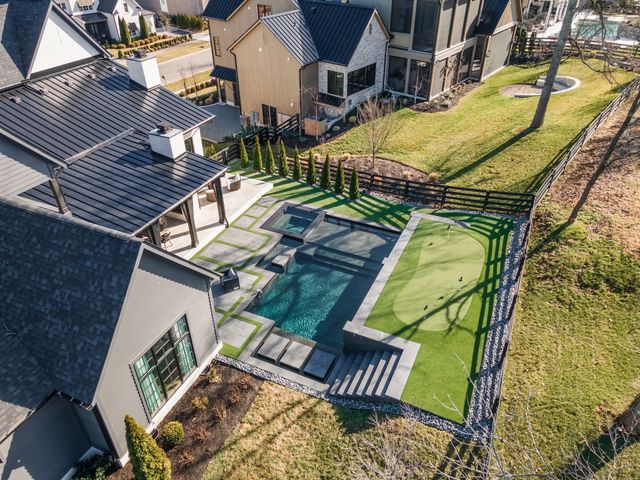 7060 Lanceleaf Dr, College Grove, TN 37046