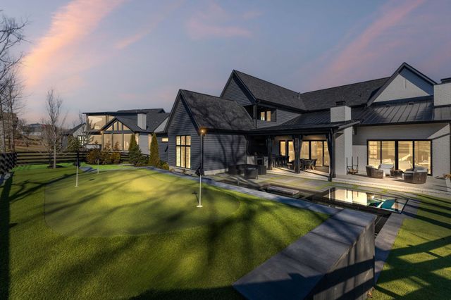 7060 Lanceleaf Dr, College Grove, TN 37046