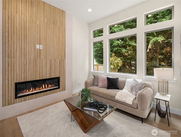 13105 NE 103rd Place, Kirkland, WA 98033