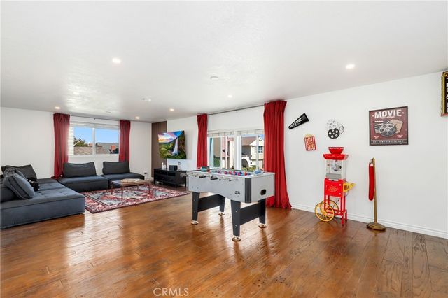 5109 Saratoga Avenue, Cypress, CA 90630