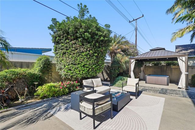 5109 Saratoga Avenue, Cypress, CA 90630