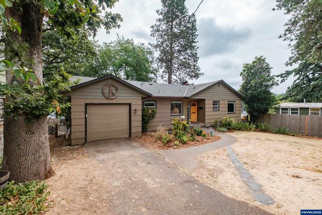 2980 Doughton St S, Salem, OR 97302