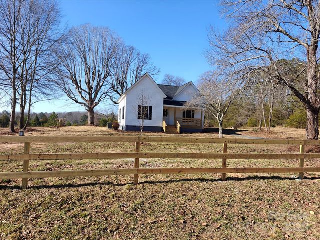 464 Hamrick Road, Mooresboro, NC 28114