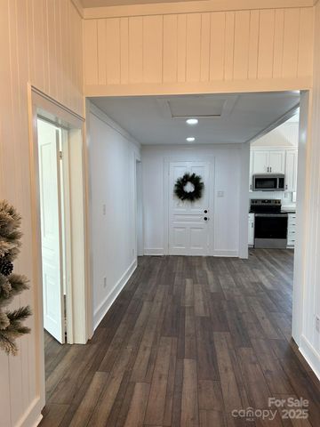 464 Hamrick Road, Mooresboro, NC 28114