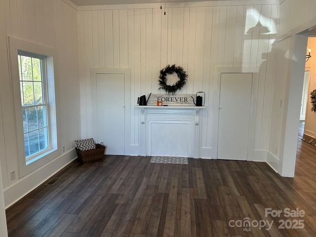 464 Hamrick Road, Mooresboro, NC 28114