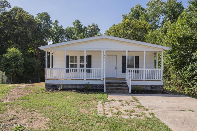 307 Shipmans Pike, Jacksonville, NC 28546